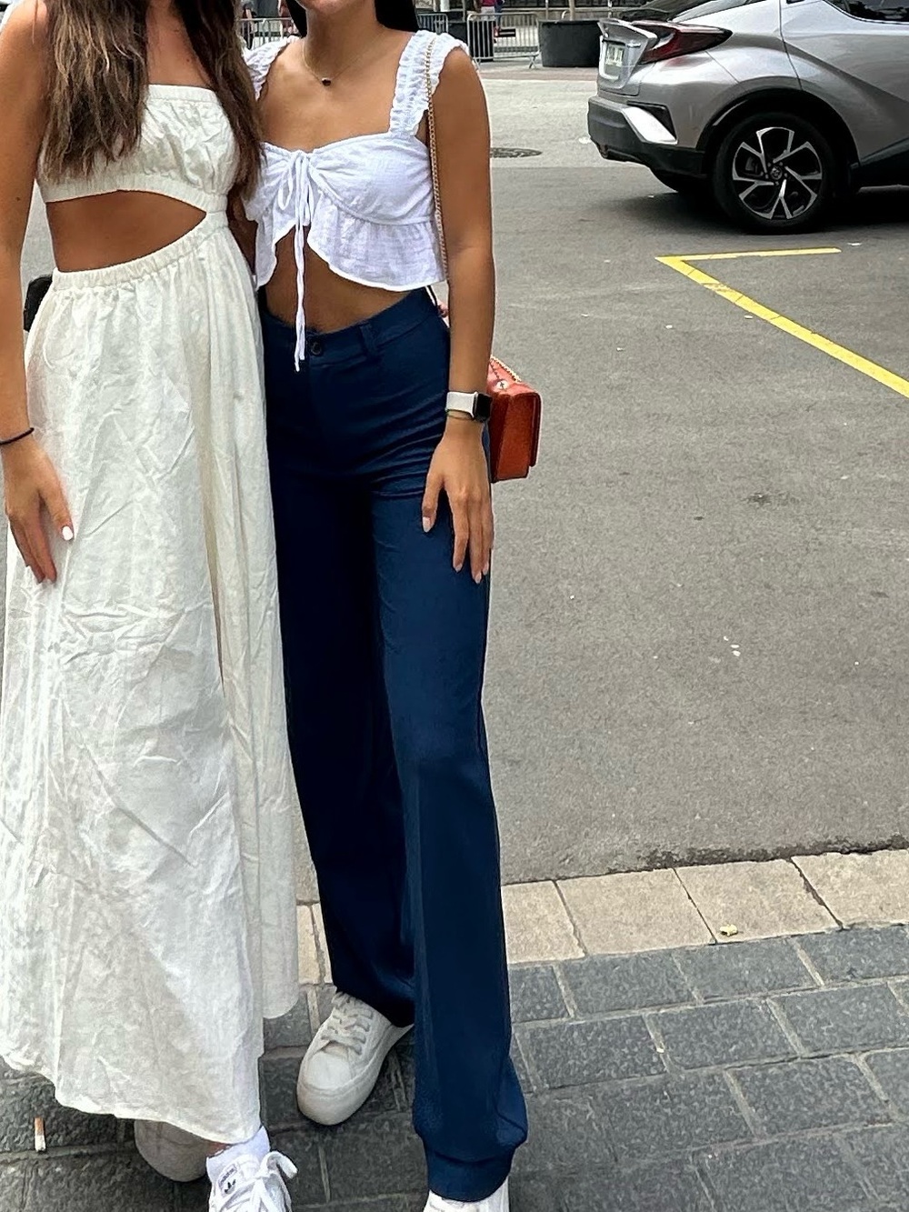 Pull&Bear White Tie-Front Ruffled Crop Top